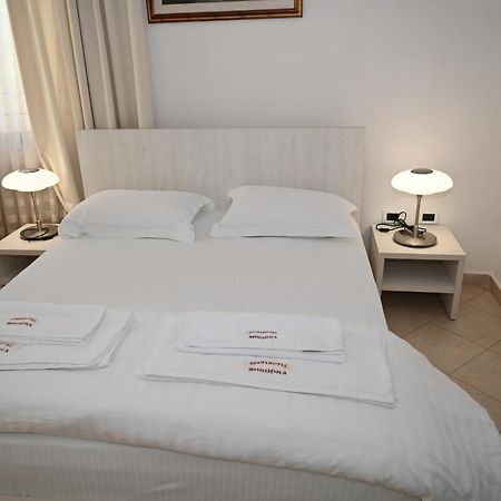 Aparthotel Shkodra Durrës Exteriör bild