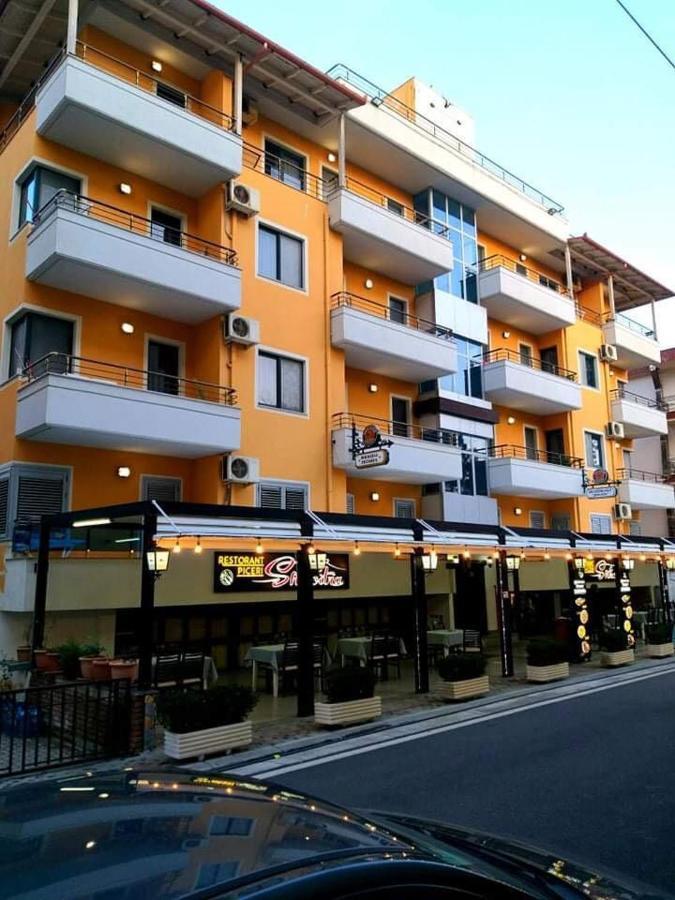 Aparthotel Shkodra Durrës Exteriör bild