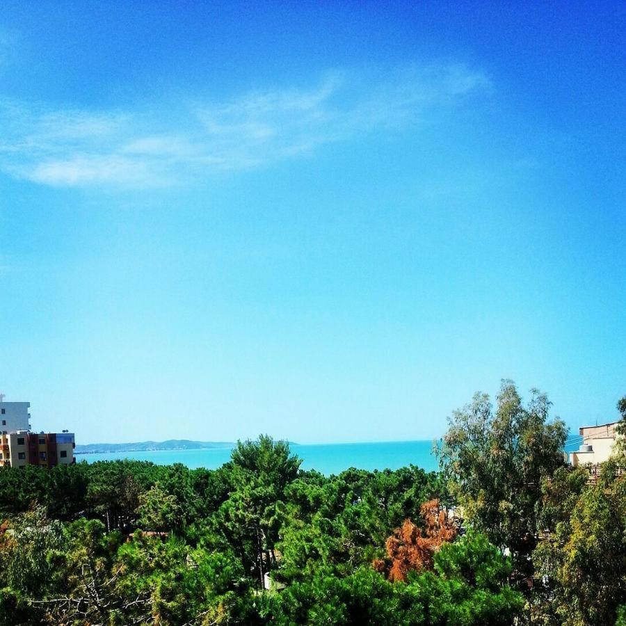 Aparthotel Shkodra Durrës Exteriör bild