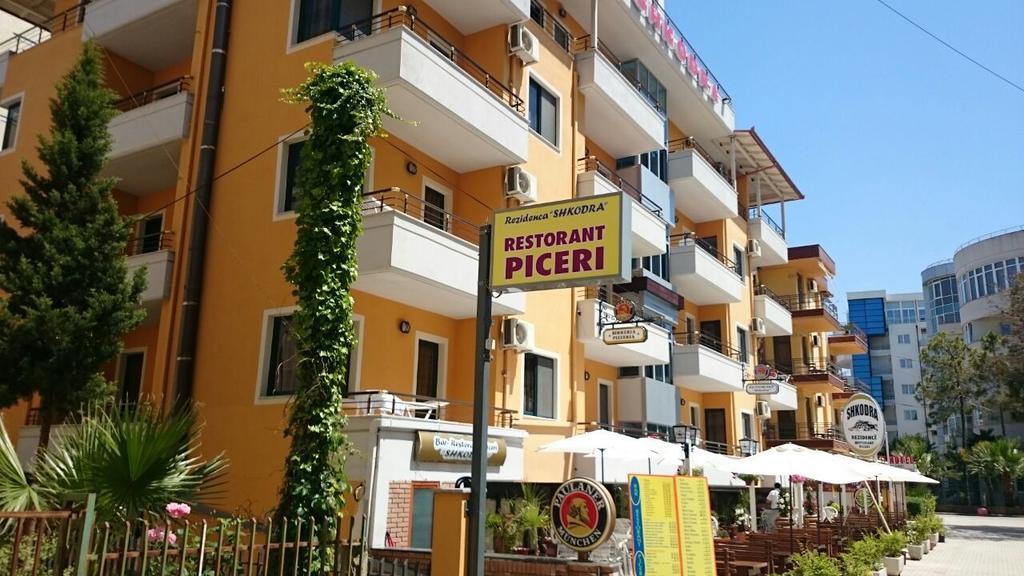 Aparthotel Shkodra Durrës Exteriör bild