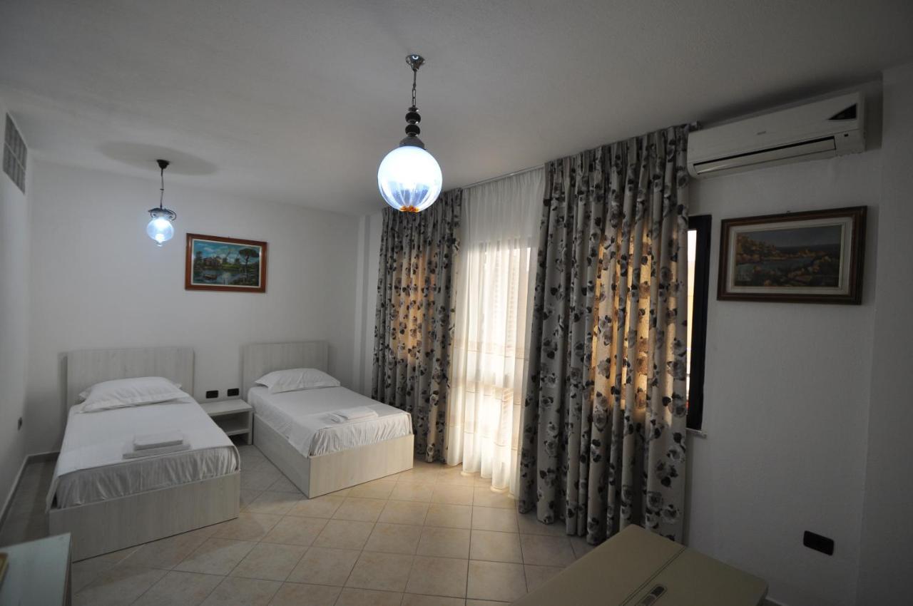 Aparthotel Shkodra Durrës Exteriör bild