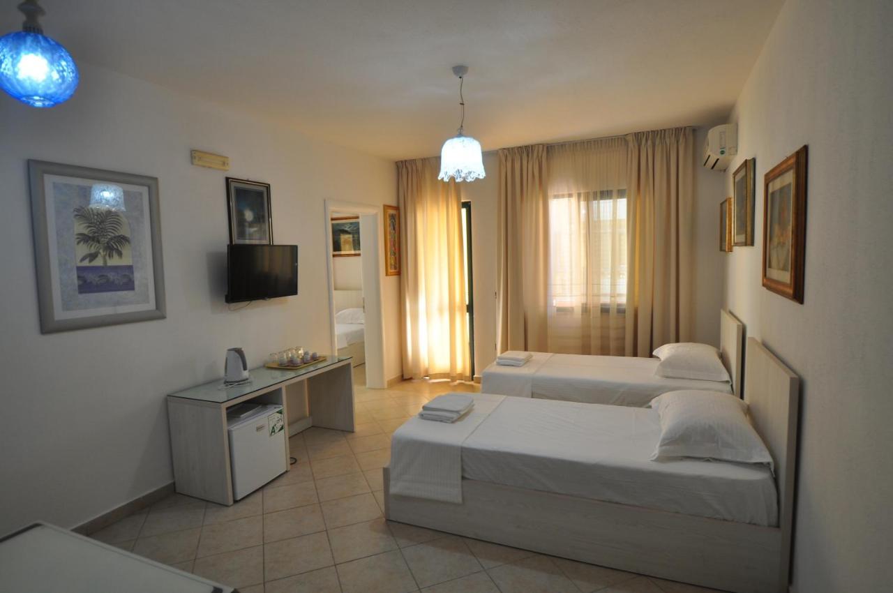 Aparthotel Shkodra Durrës Exteriör bild