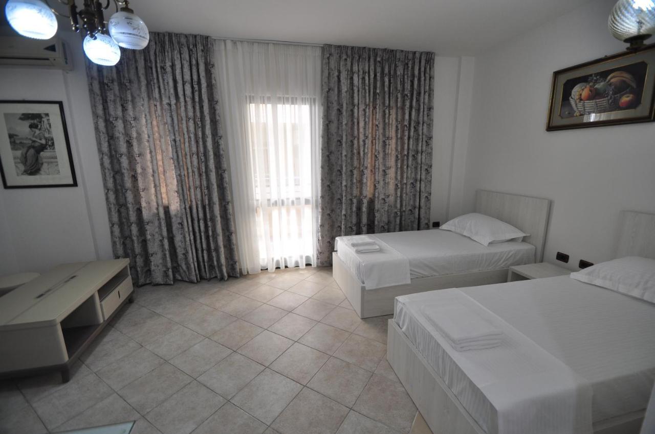 Aparthotel Shkodra Durrës Exteriör bild
